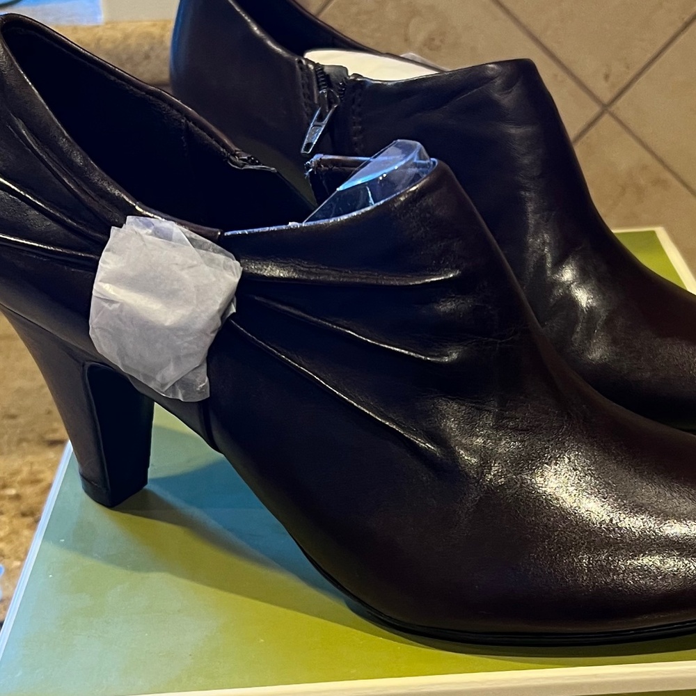 Brown Ankle Boots Never Worn